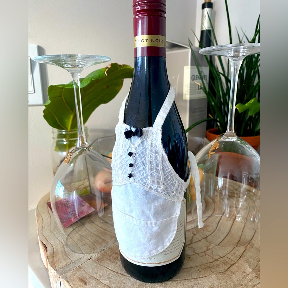 Cotton & Lace Wine Bottle Cover -one size